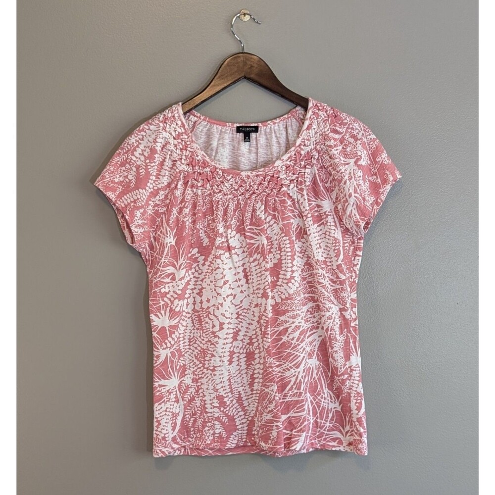 Talbots Smocked Top M Medium Peach White Fern Leaf Tropical Print Blouse SS